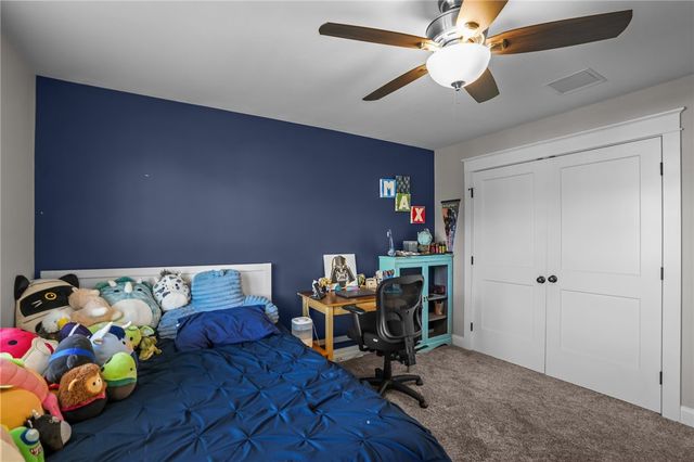 13 Vanderbilt Lane, Portsmouth, RI 02871