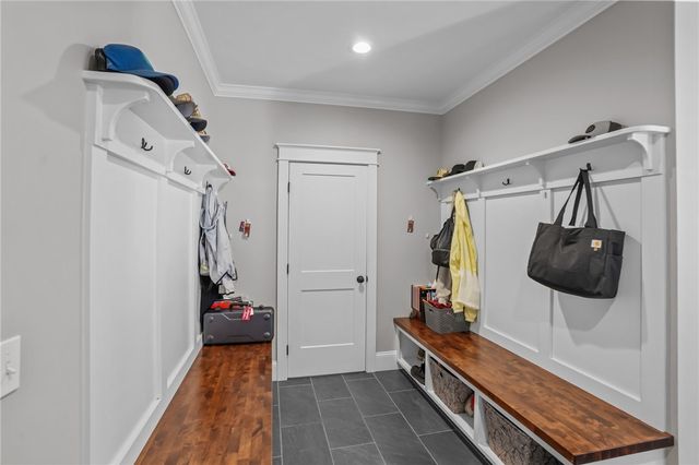 13 Vanderbilt Lane, Portsmouth, RI 02871