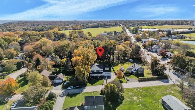 13 Vanderbilt Lane, Portsmouth, RI 02871