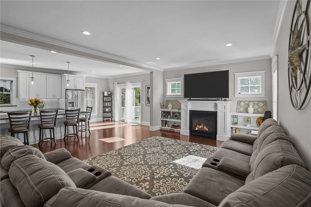 13 Vanderbilt Lane, Portsmouth, RI 02871