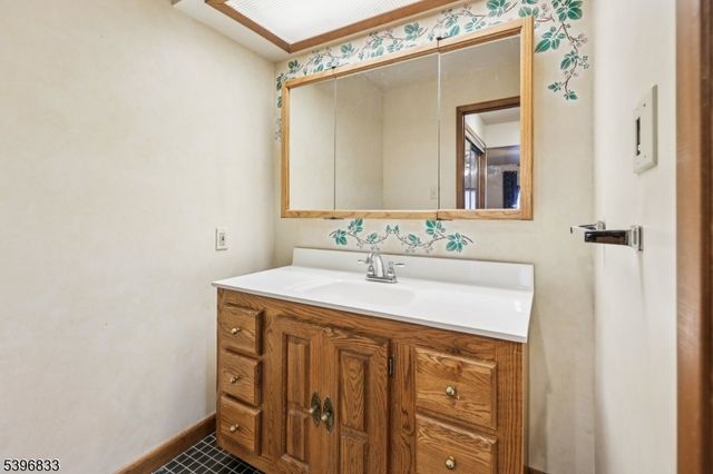 49 Morton Ave, Monroe Twp., NJ 08831