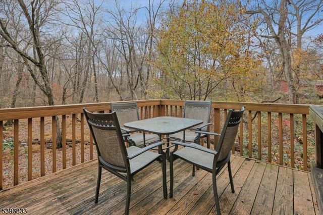 49 Morton Ave, Monroe Twp., NJ 08831