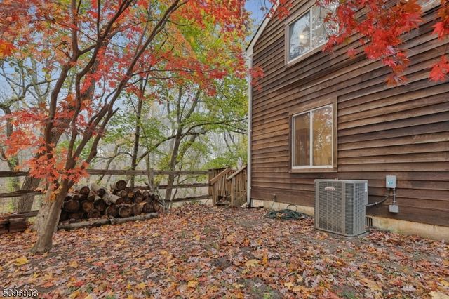 49 Morton Ave, Monroe Twp., NJ 08831