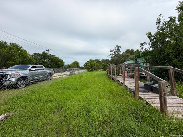 526 Scott Way, Canyon Lake, TX 78133