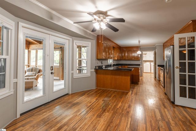 7 Coventry Road, Greenville, SC 29615