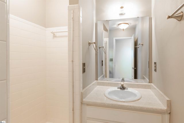 7 Coventry Road, Greenville, SC 29615