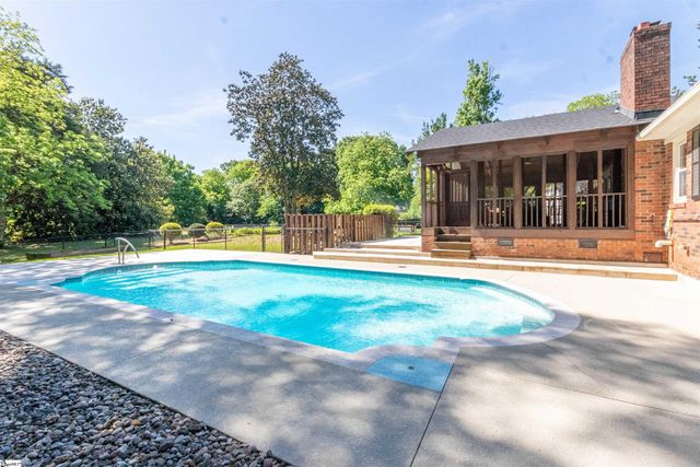 7 Coventry Road, Greenville, SC 29615