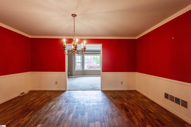 7 Coventry Road, Greenville, SC 29615