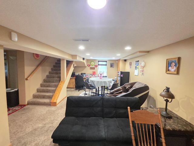 8011 1st Avenue S, Bloomington, MN 55420