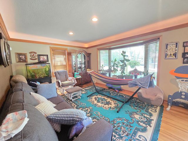8011 1st Avenue S, Bloomington, MN 55420