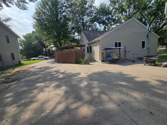 8011 1st Avenue S, Bloomington, MN 55420