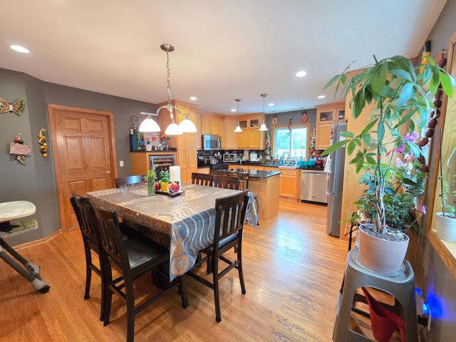 8011 1st Avenue S, Bloomington, MN 55420