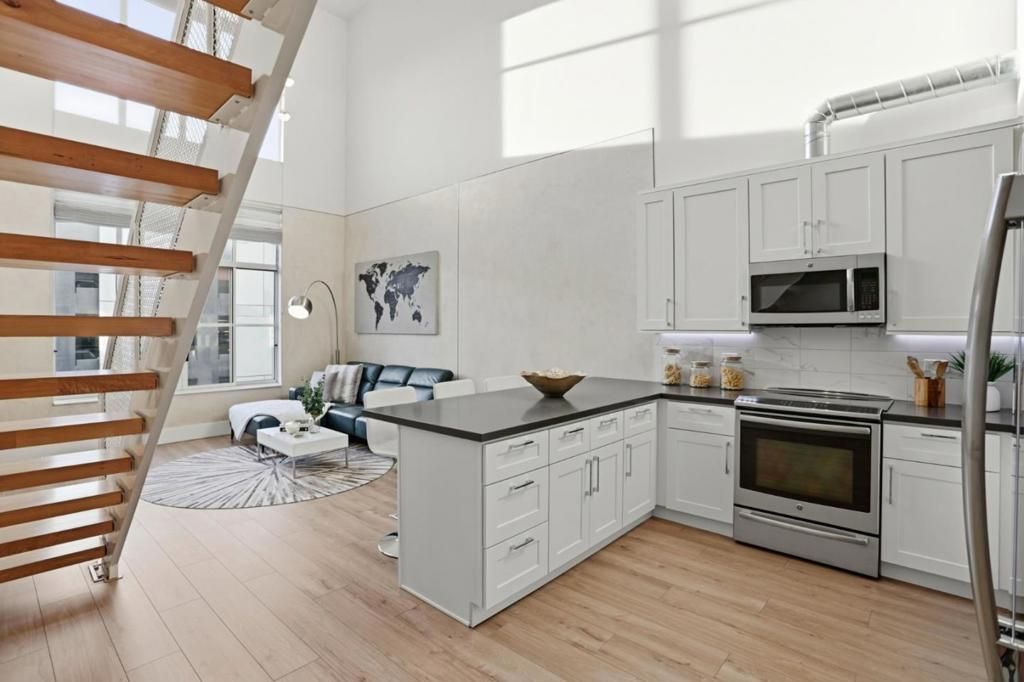 Image 10 of property listing at 333 Santana Row 308, San Jose, CA 95128