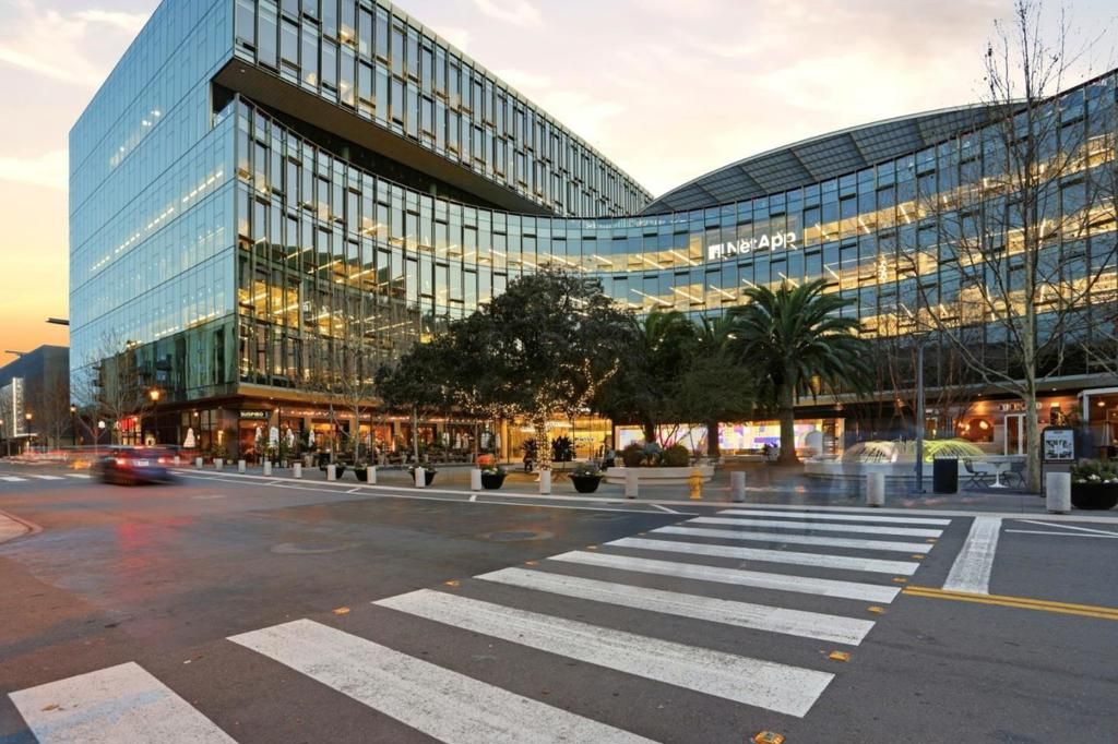 Image 32 of property listing at 333 Santana Row 308, San Jose, CA 95128