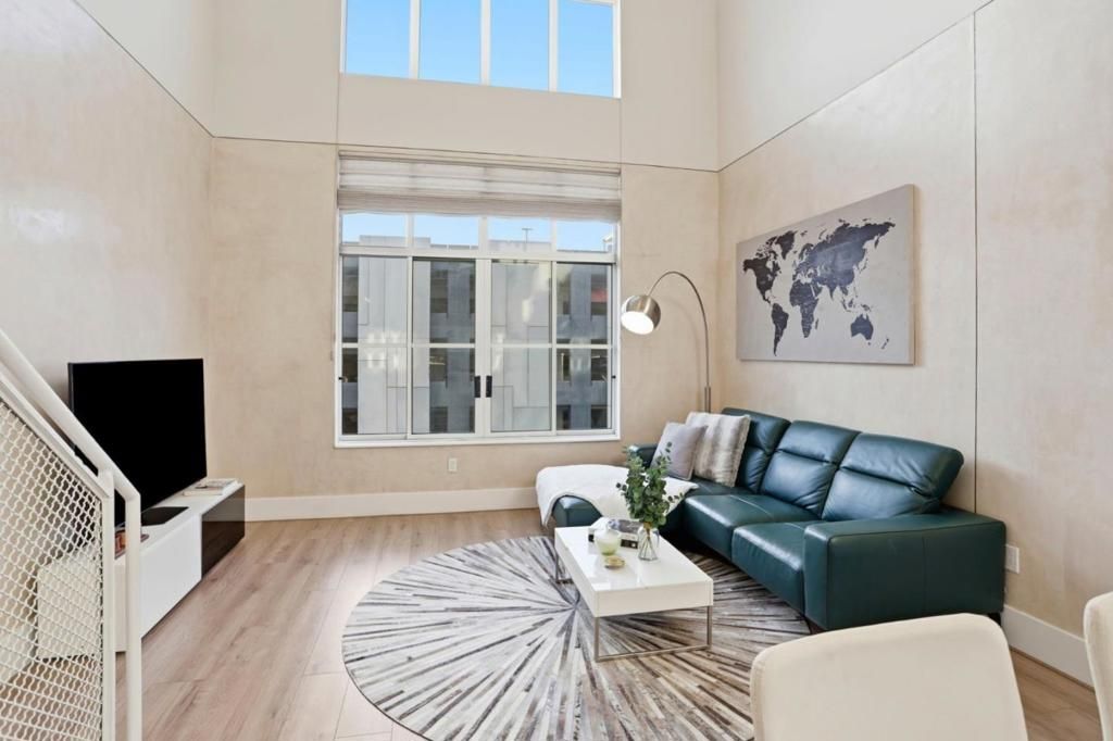 Image 5 of property listing at 333 Santana Row 308, San Jose, CA 95128