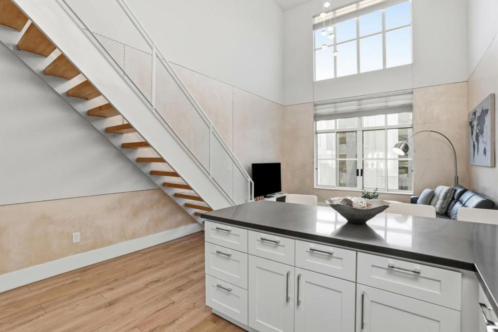 Image 9 of property listing at 333 Santana Row 308, San Jose, CA 95128