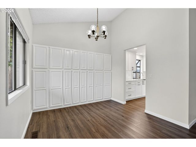 1346 Se 29TH Ct, Hillsboro, OR 97123