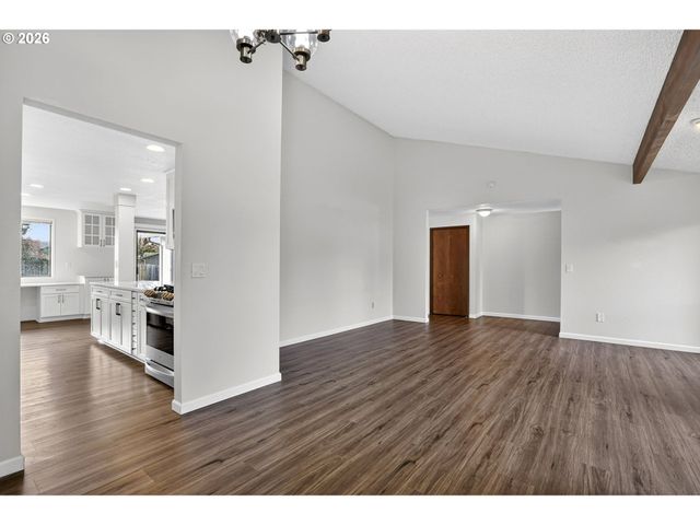 1346 Se 29TH Ct, Hillsboro, OR 97123