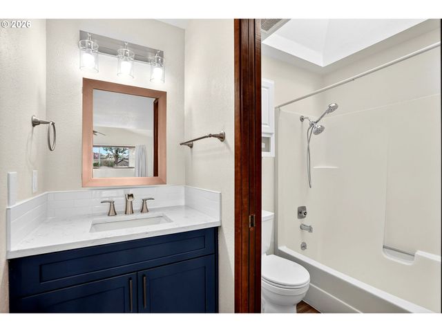 1346 Se 29TH Ct, Hillsboro, OR 97123