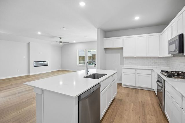 737 Lyft Lane, Aledo, TX 76008