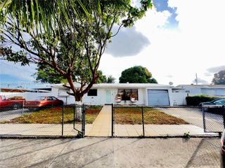 4910 NW 173rd St, Miami Gardens, FL 33055