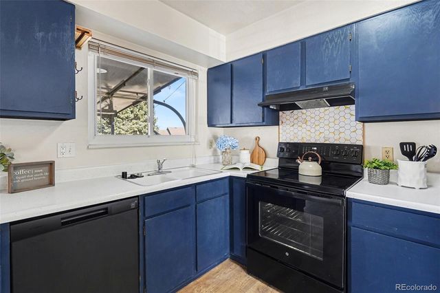 1632 S Rifle Street, Aurora, CO 80017