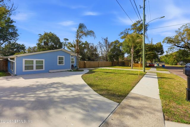 9122 1ST Avenue, Jacksonville, FL 32208