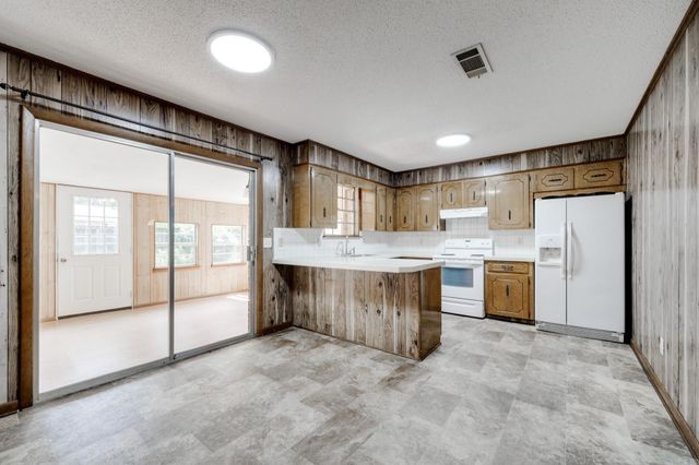 1403 Tamara Park, Jacksonville, AR 72076