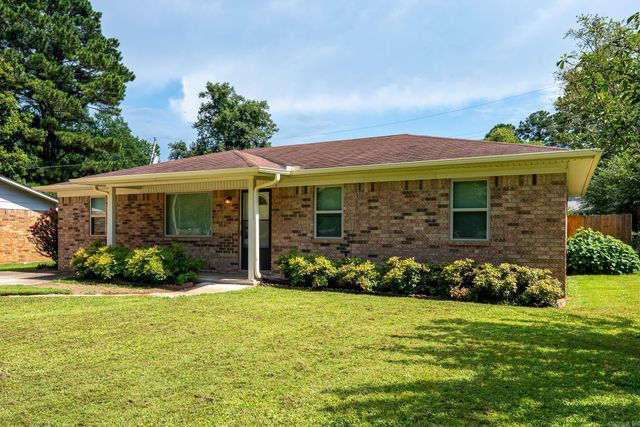 1403 Tamara Park, Jacksonville, AR 72076