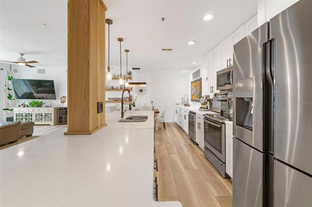 700 S HARBOUR ISLAND BOULEVARD 521, Tampa, FL 33602