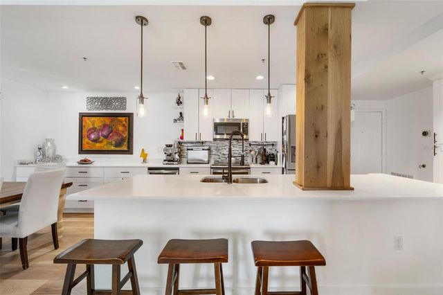 700 S HARBOUR ISLAND BOULEVARD 521, Tampa, FL 33602