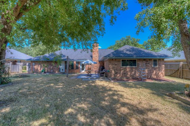 509 Parklane Drive, Bossier City, LA 71111