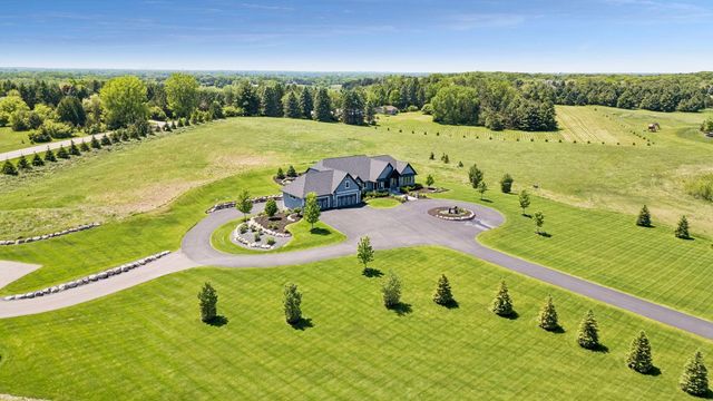 12128 Hilo Court N, Hugo, MN 55038