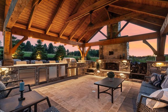 12128 Hilo Court N, Hugo, MN 55038