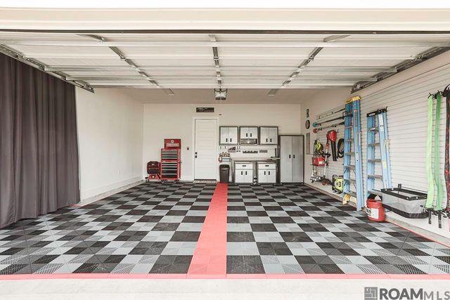 4882 Fairbanks Ave, Gonzales, LA 70737