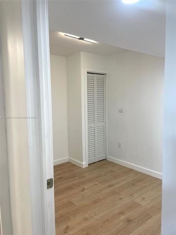 716 Michigan Ave 202, Miami Beach, FL 33139