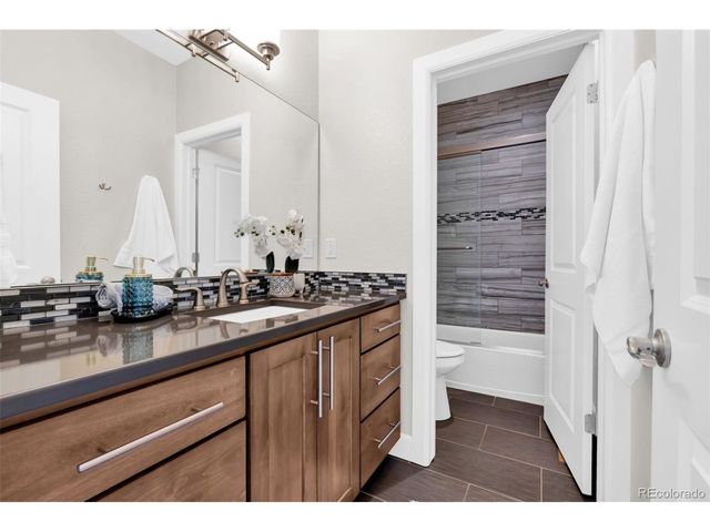 7991 Angel View Dr, Frederick, CO 80530