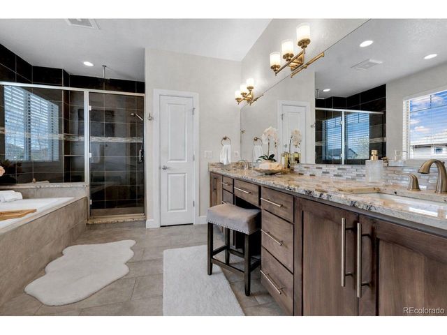 7991 Angel View Dr, Frederick, CO 80530