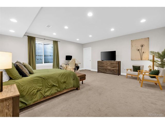 7991 Angel View Dr, Frederick, CO 80530