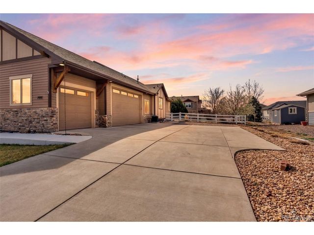 7991 Angel View Dr, Frederick, CO 80530