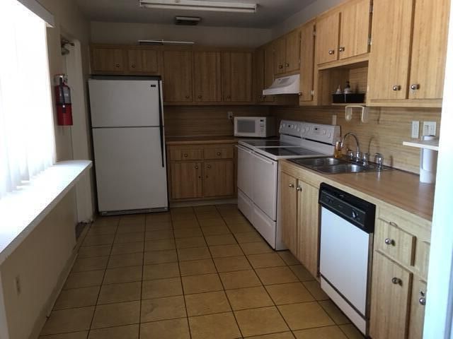 4154 Inverrary Drive 407, Lauderhill, FL 33319