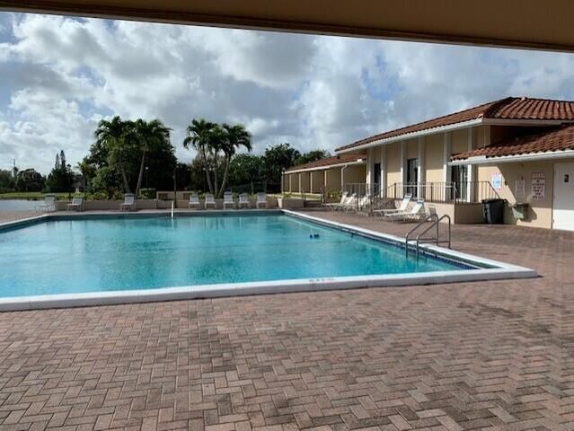 4154 Inverrary Drive 407, Lauderhill, FL 33319
