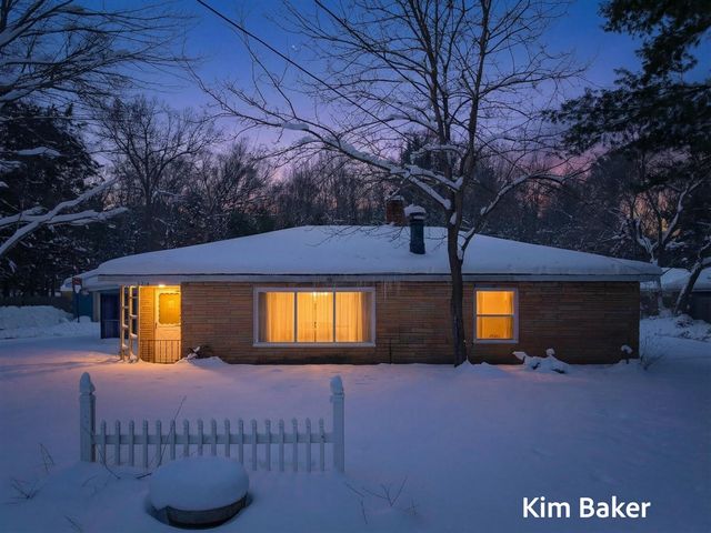 2910 Marquette Avenue, Muskegon, MI 49442