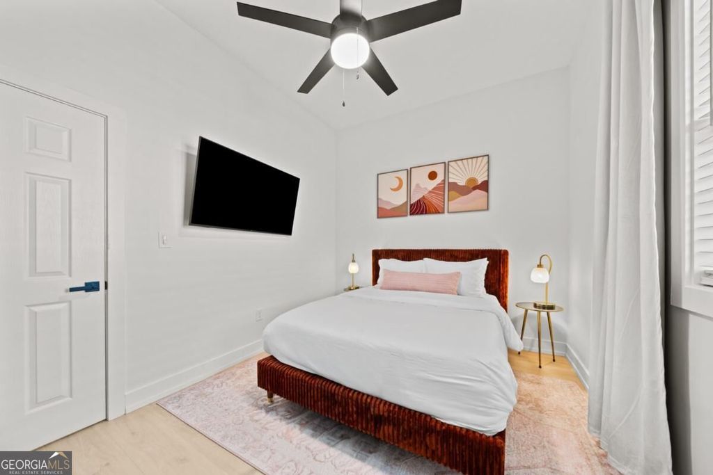 674 Jett Street NW, Atlanta, GA 30318 — photo 3