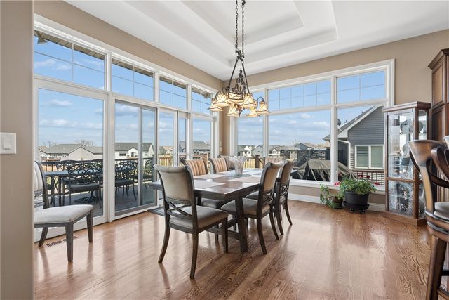 604 Majestic Oak Ridge, Solon, IA 52333