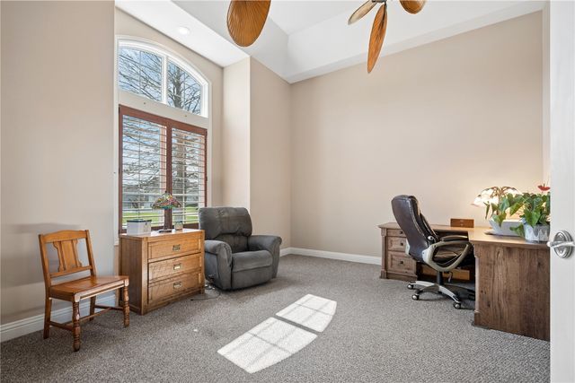 604 Majestic Oak Ridge, Solon, IA 52333