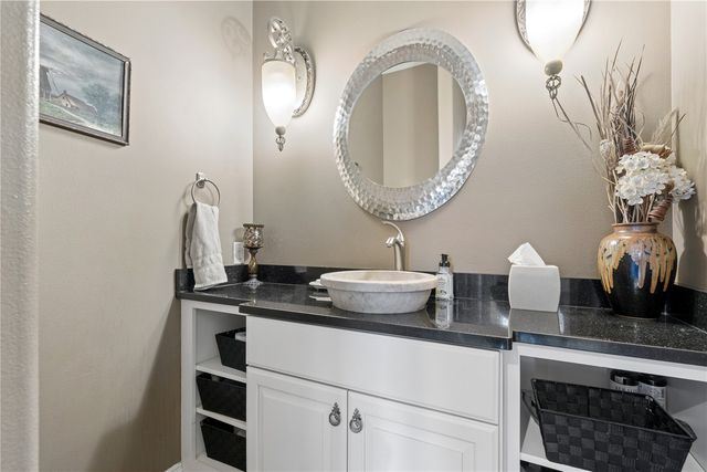 604 Majestic Oak Ridge, Solon, IA 52333
