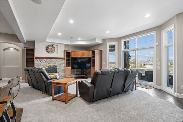 604 Majestic Oak Ridge, Solon, IA 52333