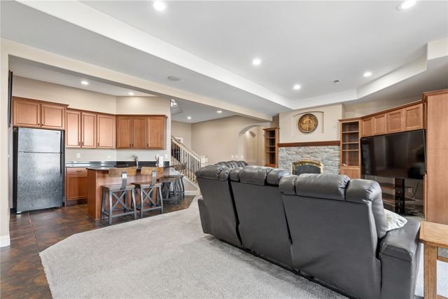 604 Majestic Oak Ridge, Solon, IA 52333