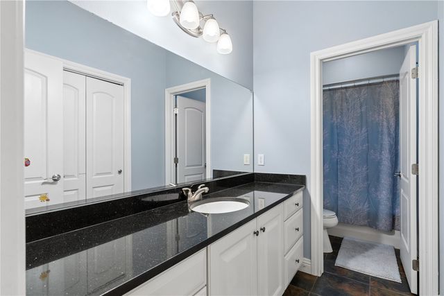 604 Majestic Oak Ridge, Solon, IA 52333